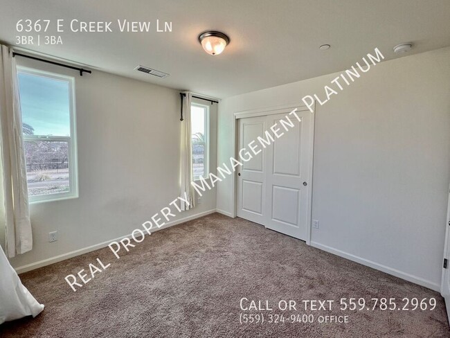 Building Photo - $2,150 Fowler & Belmont, 3 Bedroom 2.5 Bat...