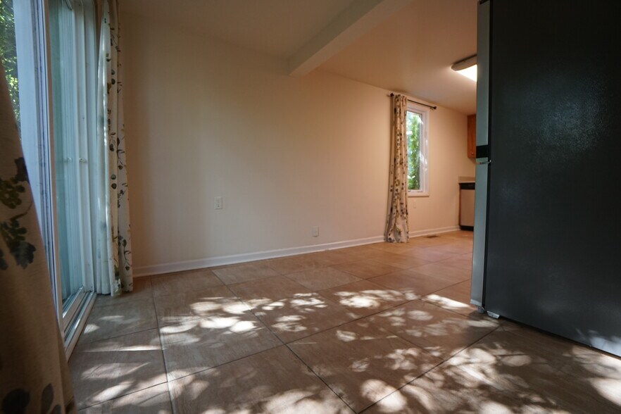 Kitchen area - 224 E Benton Ave