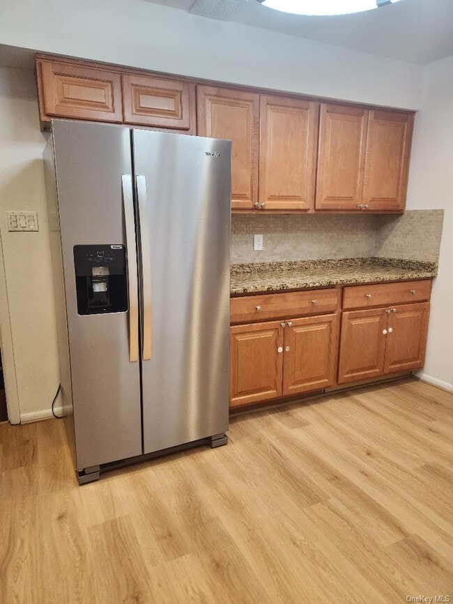 Building Photo - 147 Congers Rd