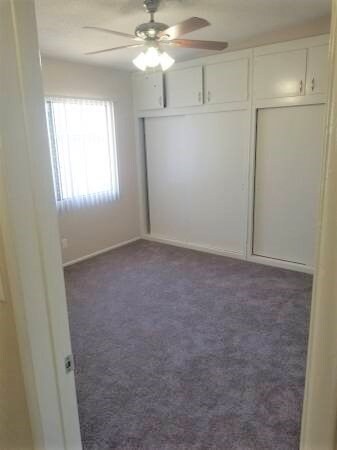 Building Photo - 260 N Oak Ave