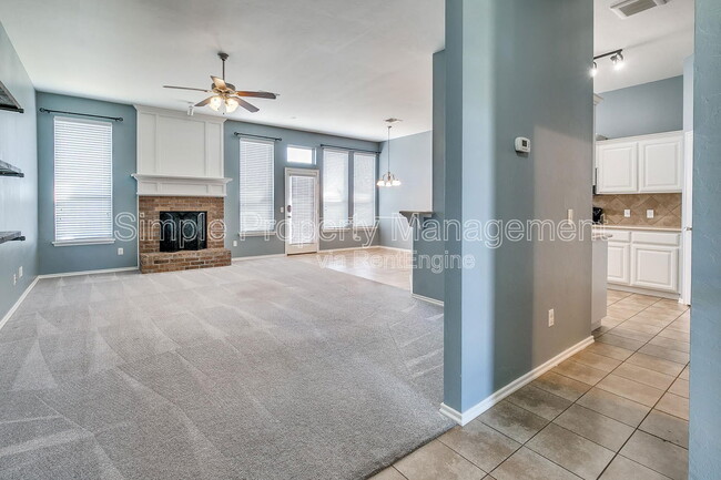 Building Photo - 18020 Cerrado Cir