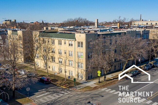 Building Photo - 1612 W Sunnyside Ave