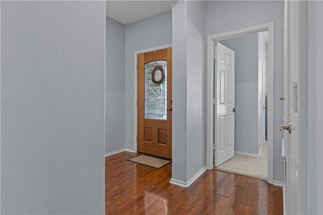 Building Photo - 554 Apricot Dr