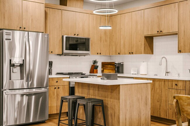 Building Photo - 3202 NW Division St