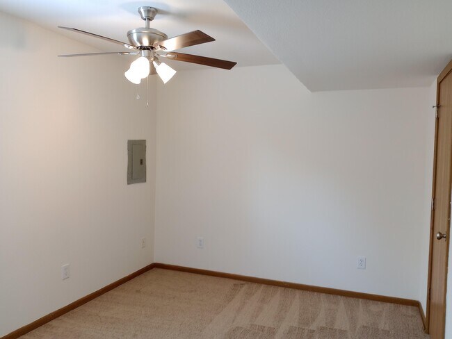Building Photo - 5718 Canaveral Dr