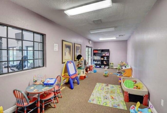 Building Photo - 8122 Severn Dr