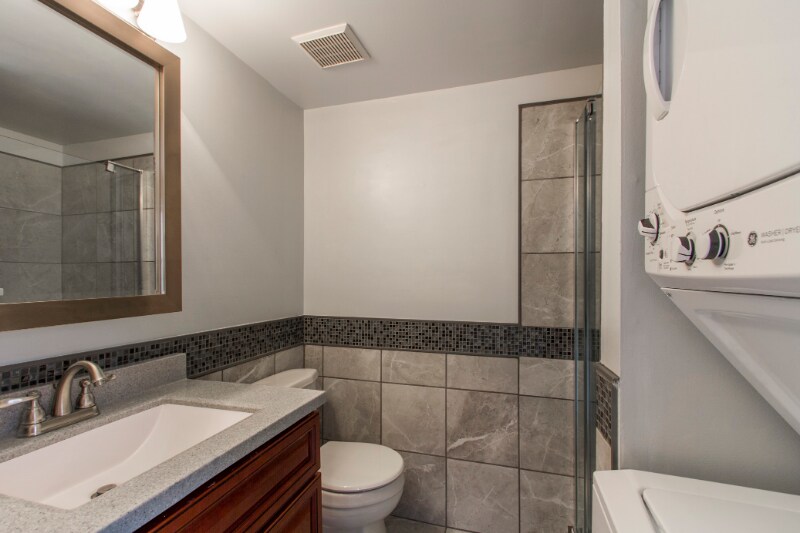 Building Photo - 300 Washington Pl