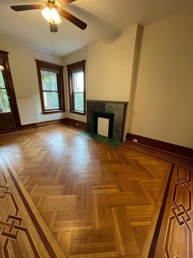 Building Photo - Renovated 3 Bedroom 2 Bathroom House Across From The Park