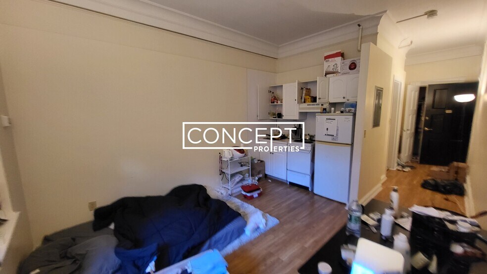 Building Photo - 62 Boylston St