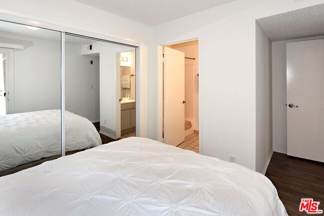 Building Photo - 3600 Bagley Ave