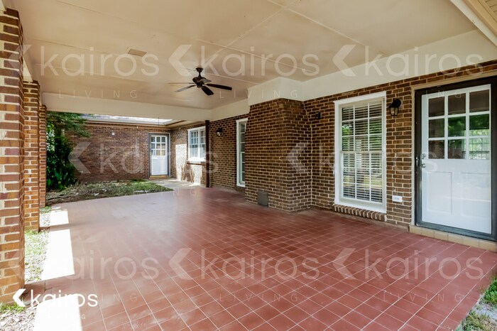 Building Photo - 201 Arrowhead Dr
