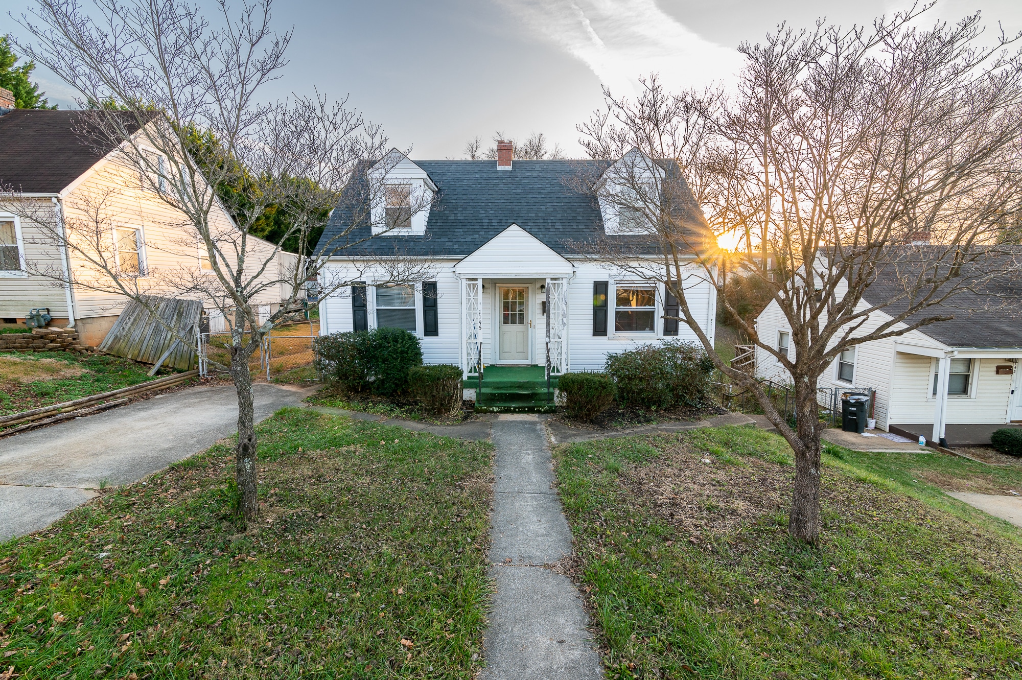 Building Photo - 1145 Lindsay St