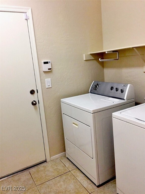 Building Photo - 6828 Woodland Vase Ct