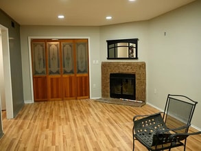 Building Photo - 1912 Raspberry Ct
