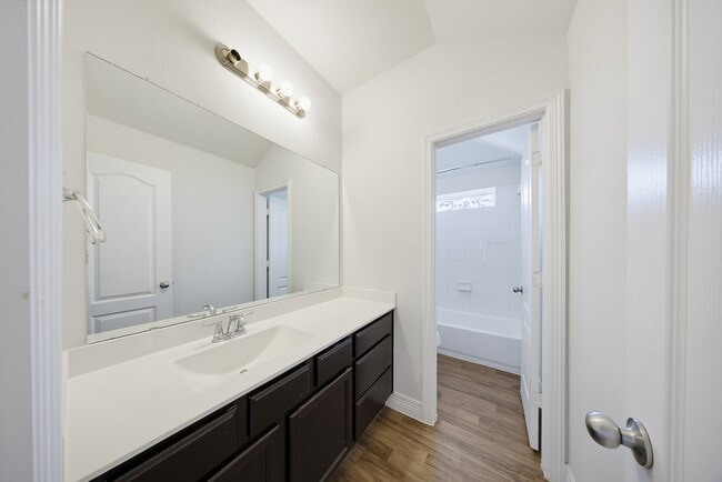 Building Photo - 40615 Guillemont Ln