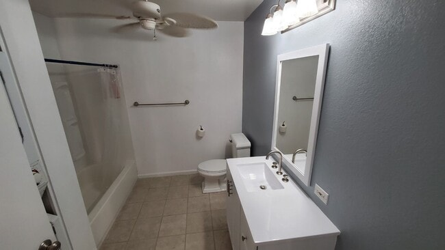 Building Photo - KULANA KNOLLS - GATED COMMUNITY IN ROYAL KUNIA