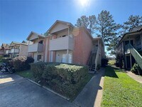 Building Photo - 13611 Ravensway Dr