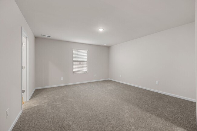 Building Photo - New constructed 5 bed 3 Bath Inman SC