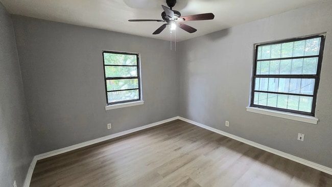 Building Photo - 2819 Anzio Dr