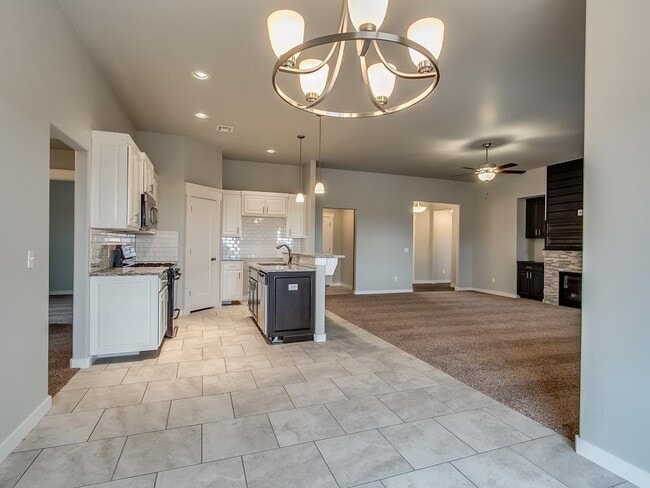 Building Photo - 10016 NW 97th St