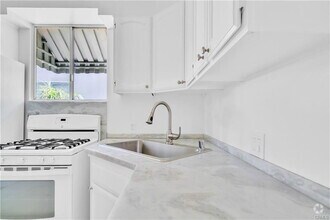Building Photo - 2935 Westwood Blvd