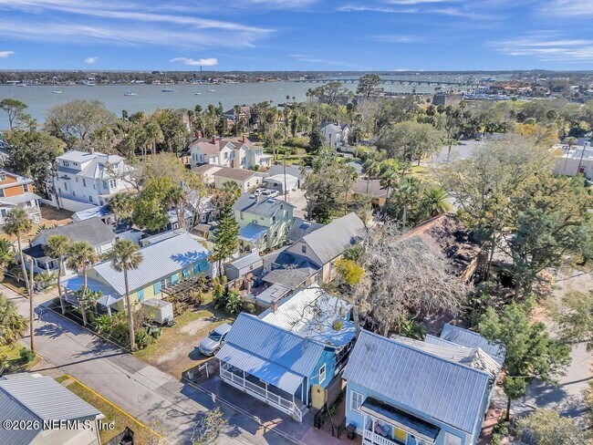 Building Photo - 23 Mulberry St