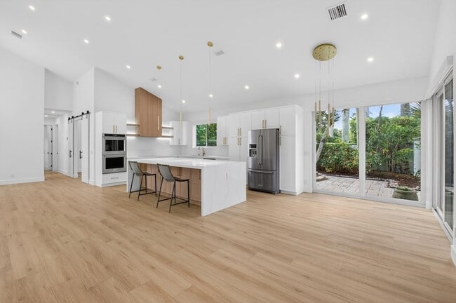 Building Photo - 5537 NW 21st Way