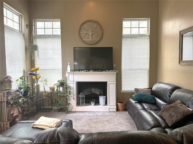 Building Photo - 1101 Vintage Village Ln