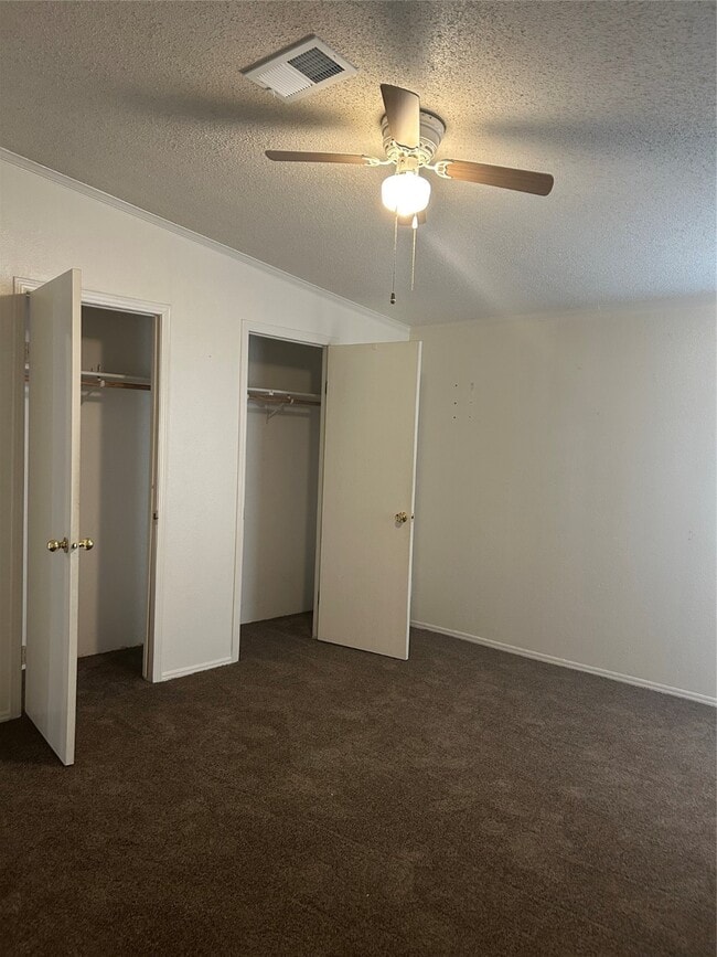 Building Photo - 27610 Horizon