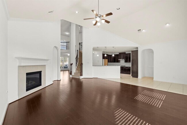 Building Photo - 4615 Hollow Chase Ln