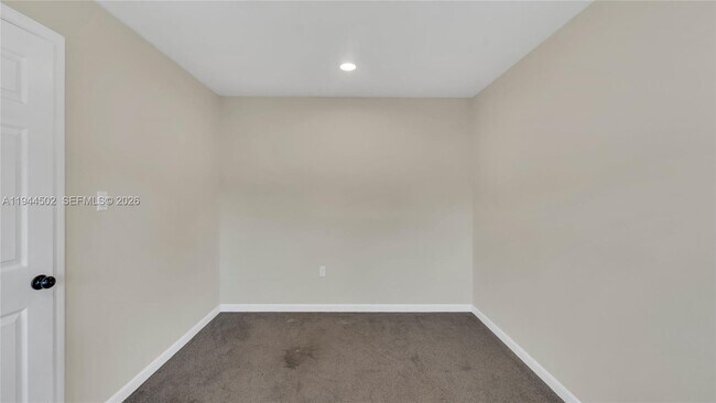 Building Photo - 4635 NW 97th Pl