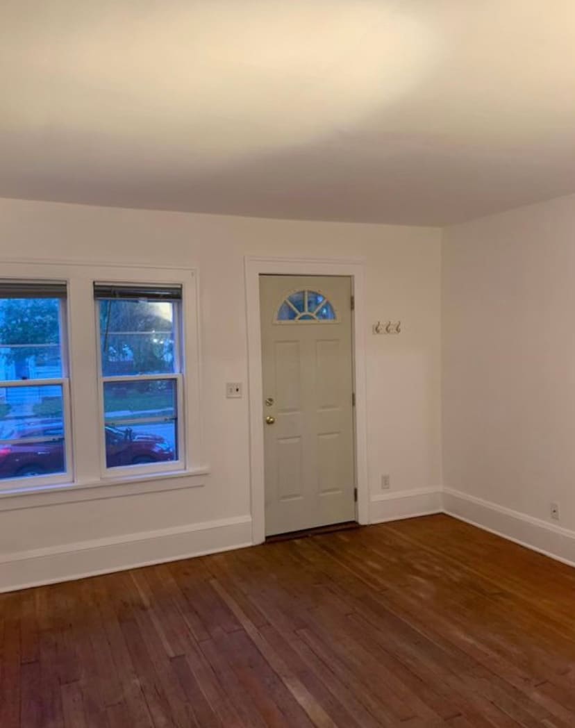 Building Photo - 1164 Cook Ave E