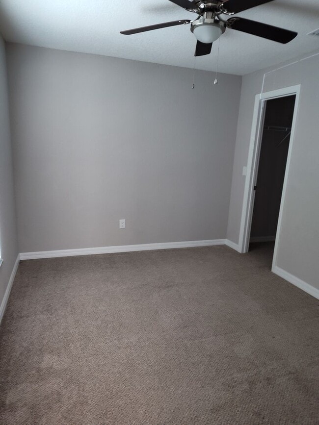 Building Photo - Charming 2BR/2BA Duplex in Citrus Springs ...