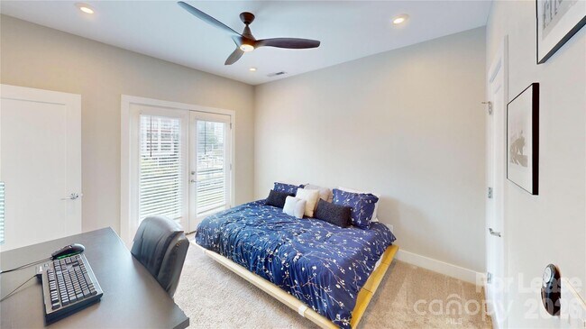 Building Photo - 3804 Sky Haven Dr