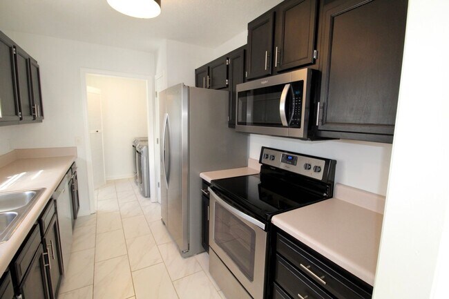 Building Photo - Discover modern living in this recently re...