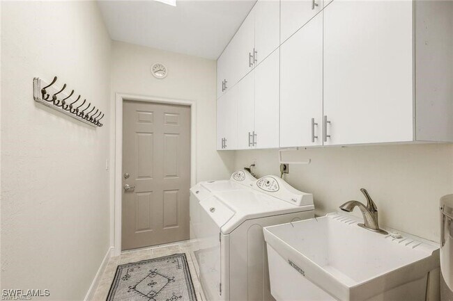 Building Photo - 15218 Harbour Isle Dr