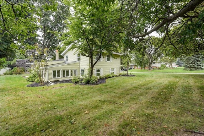 Building Photo - 232 Meadowbriar Rd