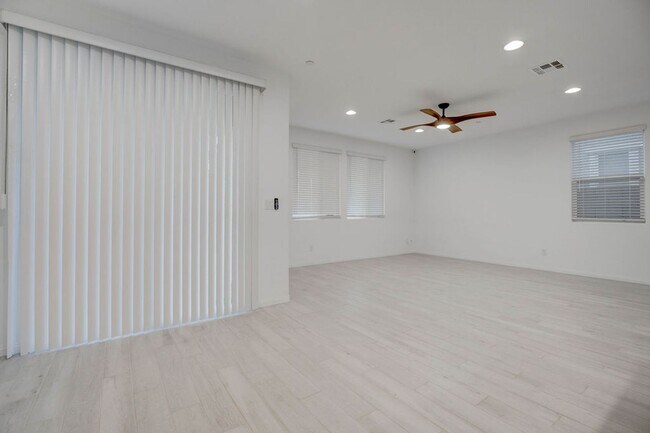 Building Photo - 111 Balsam Leaf Ct