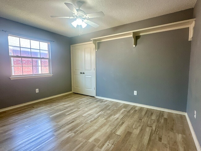 Building Photo - 6720 10th St