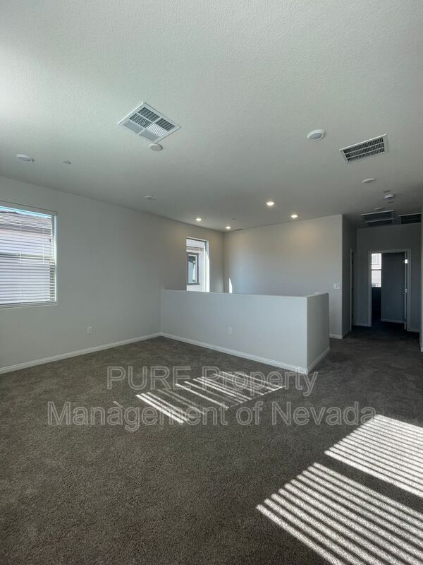 Building Photo - 9339 Observatory St