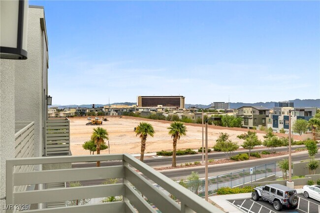 Building Photo - 11480 Roaring Peak Dr