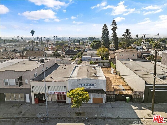 Building Photo - 3638 W Slauson Ave