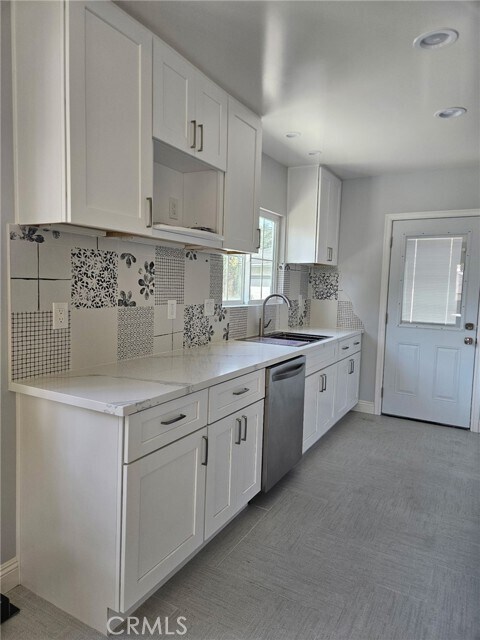 Building Photo - 5757 W 75th St