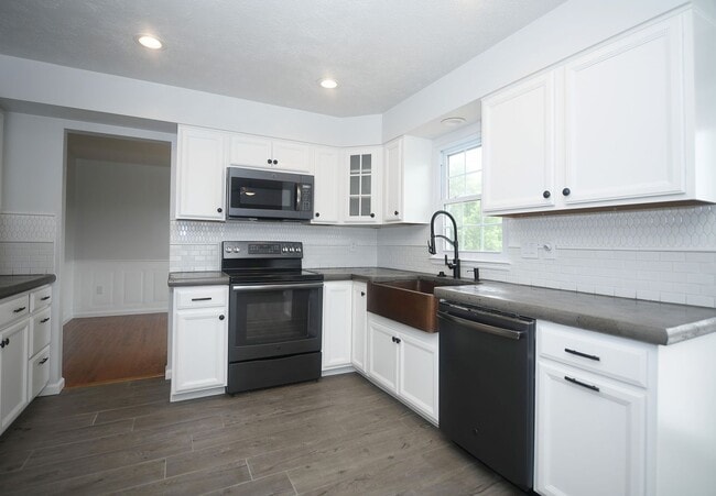 Building Photo - One-of-a-Kind Detached Home in Villages of Bynum Run