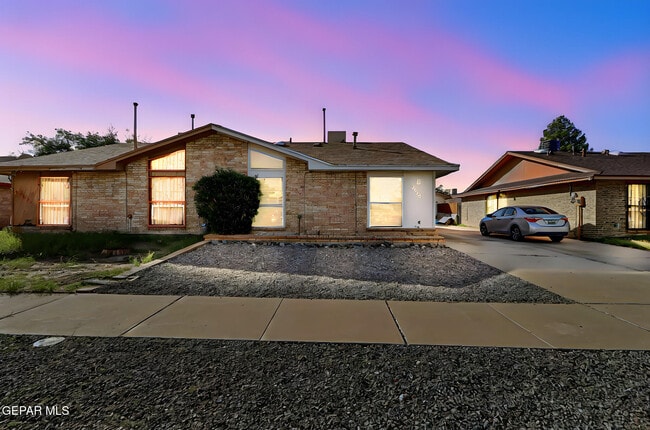 Building Photo - 3429 Risner Pl