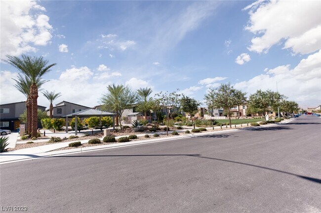 Building Photo - 7550 Garnet Moon St