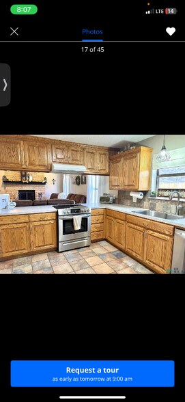 Building Photo - 413 Rosewood Dr