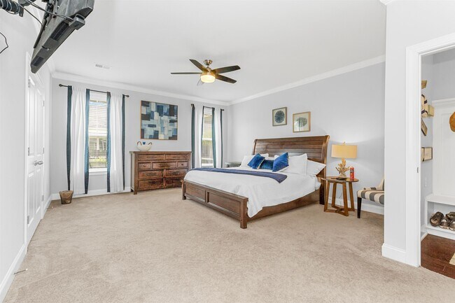 Building Photo - 1399 Berkshire Ave