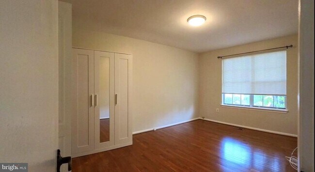 Building Photo - 11747 Lone Tree Ct
