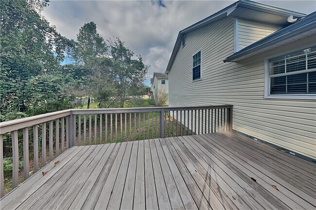 Building Photo - 102 Ashford Dr